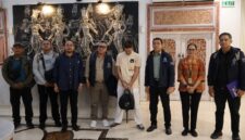 Kantor Imigrasi Kelas I Khusus TPI Ngurah Rai mendeportasi seorang warga negara asing (WNA) asal Rumania berinisial CCZ, yang merupakan buronan Interpol Red Notice, pada Selasa (20/1) malam.