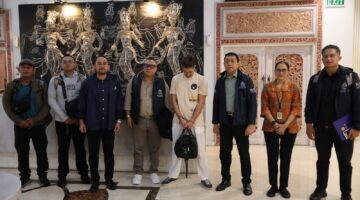 Kantor Imigrasi Kelas I Khusus TPI Ngurah Rai mendeportasi seorang warga negara asing (WNA) asal Rumania berinisial CCZ, yang merupakan buronan Interpol Red Notice, pada Selasa (20/1) malam.