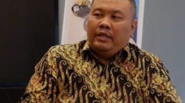 Analis komunikasi politik Hendri Satrio menilai pernyataan eks Wakil Menteri Ketenagakerjaan Immanuel Ebenezer alias Noel yang mengklaim memiliki informasi A1 terkait Menteri Keuangan Purbaya Yudhi Sadewa sebagai upaya mencari simpati publik.