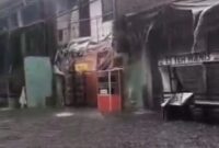 Foto: Genangan banjir merendam kawasan permukiman warga di Tegal Alur