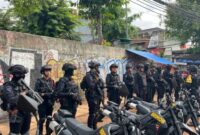 Foto: Brimob Polda Metro Jaya Perkuat Pengamanan Preventif di Cipinang Besar Selatan Antisipasi Tawuran Warga. (Dok-Istimewa)