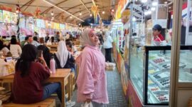 Foto: Ayu Andriani salah satu pengunjung Blok-M Square, Kamis (8/1/2026). (Dok-Istimewa)