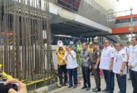 Foto: Gubernur Jakarta Pramono Anung resmikan pembongkaran tiang monorel. (Dok-tvOnenews/Syifa Aulia)