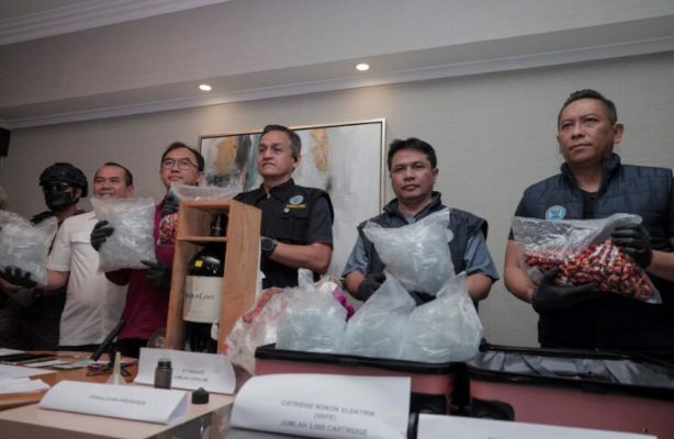 Foto: Hasil Pengungkapan BNN RI dan Bea Cukai Bongkar Laboratorium Gelap Vape Narkotika di Apartemen Jakarta Selatan. (Dok-BNN RI)