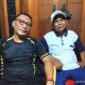 Foto: (kanan) Lusimin (48), Sekretaris RT 02 RW 07 yang juga mewakili suara warga. (kiri) Ketua RT 02 RW 07 Kelurahan Cakung Barat, Ahmad Nur, yang akrab disapa Enung, usai wawancara di kediamannya di Jalan Tipar Cakung, Senin malam (26/1/2026). (Dok-Okj/FN)