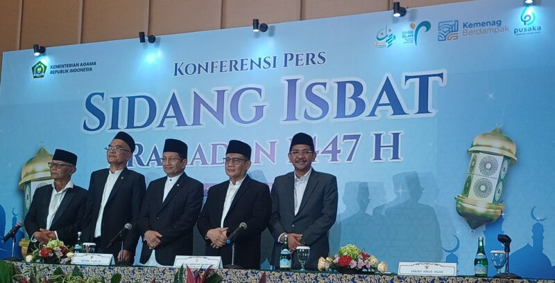 Pemerintah secara resmi menetapkan awal Ramadhan 1447 Hijriah atau tahun 2026 Masehi jatuh pada Kamis, 19 Februari 2026. Keputusan tersebut diumumkan Menteri Agama Nasaruddin Umar usai Sidang Isbat yang digelar di Hotel Borobudur Jakarta, Selasa (17/2).