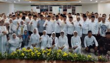 Keluarga Besar Lampung Perantauan menggelar buka puasa bersama di Gedung Wisma Menpora, Minggu (21/2/2026). Kegiatan ini menjadi ajang silaturahmi sekaligus konsolidasi warga Lampung di perantauan menjelang bulan suci Ramadan.