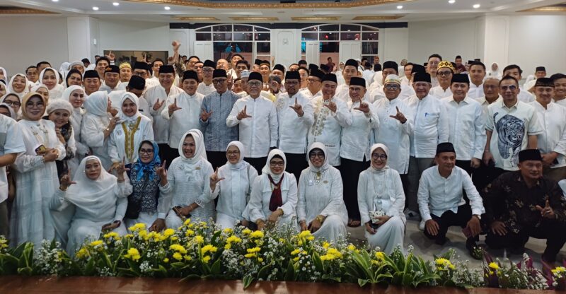 Keluarga Besar Lampung Perantauan menggelar buka puasa bersama di Gedung Wisma Menpora, Minggu (21/2/2026). Kegiatan ini menjadi ajang silaturahmi sekaligus konsolidasi warga Lampung di perantauan menjelang bulan suci Ramadan.