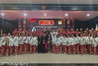 Foto: Pengurus dan anggota DPD Kawanua Katolik Jakarta berfoto bersama usai pengukuhan dan pelantikan di Gedung Zeni Angkatan Darat, Matraman, Jakarta Timur, Minggu (1/2/2026).