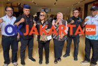 Foto: Sejumlah pengurus dan anggota PWI Jaya berfoto bersama setibanya di Serang, Banten, Jumat (6/2/2026)