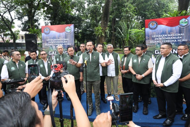 Pemerintah mulai memperkuat kualitas lingkungan perkotaan melalui pencanangan Gerakan Nasional Pengembangan Ruang Terbuka Hijau dan Biru (Galang RTHB).