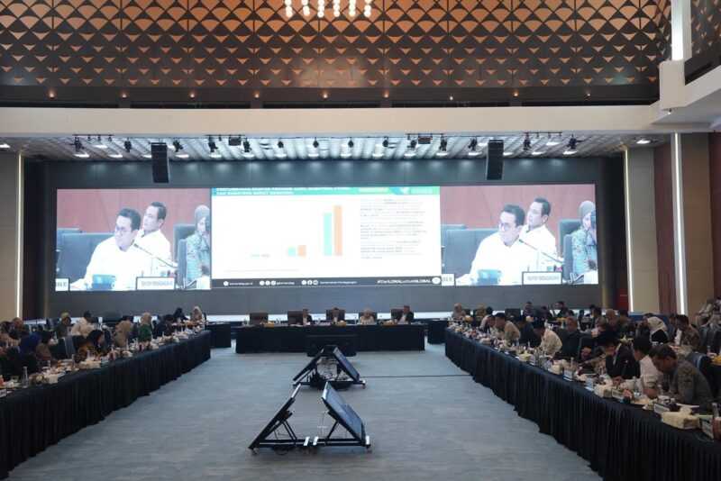 Menteri Perdagangan Budi Santoso menyatakan pemulihan sarana perdagangan pascabencana di Sumatra terus menunjukkan kemajuan signifikan. Hingga pertengahan Februari 2026, sebanyak 91,75 persen pasar rakyat yang terdampak bencana di Sumatra Barat, Sumatra Utara, dan Aceh telah kembali beroperasi.