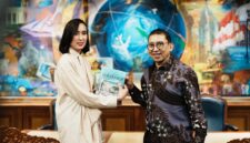 Menteri Kebudayaan RI Fadli Zon menggelar pertemuan strategis dengan Menteri Pariwisata Widiyanti Putri Wardhana di Gedung Sapta Pesona, Jakarta, Kamis (27/2)