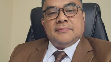 Foto: Ketua Umum Reuni Alumni SMP Bunga Setangkai Angkatan ’87, H. Israr, S.Si, MM