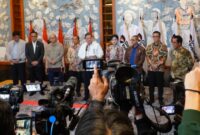 Pemerintah menegaskan komitmen untuk terus memperkuat integritas pasar modal nasional guna menjaga stabilitas sistem keuangan dan mendukung pertumbuhan ekonomi berkelanjutan di tengah dinamika global yang masih penuh tantangan.