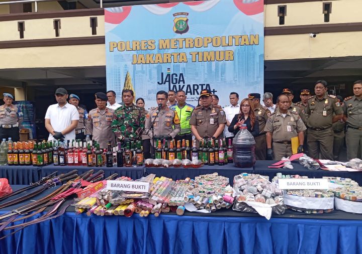 Foto: Konferensi Pers Operasi Penyakit Masyarakat (Pekat) Polres Jakarta Timur. (Dok-Istimewa)