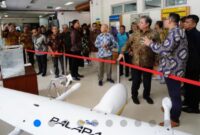 Pemerintah menegaskan komitmennya untuk mendorong pertumbuhan ekonomi nasional yang berkelanjutan melalui penguatan sektor industri, pemanfaatan teknologi maju, serta peningkatan kualitas sumber daya manusia (SDM).