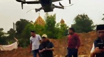 Foto: Tangkapan Layar Video Warga di lokasi Perumahan Sutera Rasuna, Kunciran Jaya, Kecamatan Pinang, Kota Tangerang. (Dok-Istimewa)