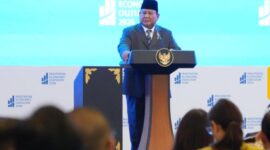 Pemerintah menegaskan komitmen menjaga pertumbuhan ekonomi yang inklusif dan berdaya saing melalui kebijakan yang adaptif dan reformasi struktural berkelanjutan. Dengan kinerja ekonomi yang konsisten, Indonesia dinilai berada pada momentum strategis untuk mempercepat transformasi ekonomi dan mengoptimalkan seluruh mesin pertumbuhan nasional.