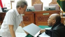Foto: Fariz Rm saat Jalani Sidang di Pengadilan Negeri Jakarta Selatan, Kamis (21/8/2026). (Dok-Okj/FN)