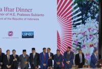 Presiden Republik Indonesia Prabowo Subianto, didampingi Menteri Koordinator Bidang Perekonomian Airlangga Hartarto, menyaksikan penandatanganan Joint Development Agreement (JDA) pengembangan ekosistem semikonduktor tahap pertama senilai USD 4,89 miliar dalam kunjungan kerja ke Amerika Serikat.