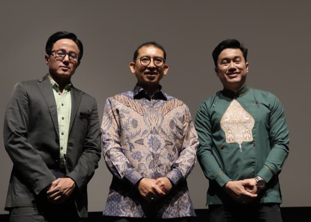Fadli Zon menghadiri Gala Premiere lagu tema film drama musikal keluarga Timun Mas in Wonderland yang digelar di XXI Epicentrum, Jakarta, Minggu (2/3). Kehadiran Menteri Kebudayaan menegaskan dukungan pemerintah terhadap pengembangan cerita rakyat sebagai kekuatan budaya dan ekonomi kreatif Indonesia di tingkat global.