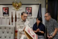 Menteri Kebudayaan RI Fadli Zon menerima kunjungan Sultan Sepuh XV Luqman Zulkaedin di kantor Kementerian Kebudayaan, Jakarta, Rabu (4/3/2026). Pertemuan tersebut membahas kondisi serta rencana revitalisasi Keraton Kasepuhan Cirebon.