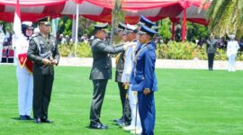 Puspen TNI). Panglima TNI Jenderal TNI Agus Subiyanto melantik dan mengambil sumpah 796 Perwira Prajurit Karier (Pa PK) TNI Reguler dan Program Khusus (Progsus) Tahun Anggaran 2026, dalam upacara Prasetya Perwira yang dihadiri Wakil Panglima TNI Jenderal TNI Tandyo Budi R, Kepala Staf Angkatan Darat Jenderal TNI Maruli Simanjuntak, Kepala Staf Angkatan Laut Laksamana TNI Muhammad Ali, Kepala Staf Angkatan Udara Marsekal TNI Mohamad Tonny Harjono serta Dankodiklat TNI Letjen TNI Mohamad Naudi Nurdika, bertempat di Lapangan Prima Mabes TNI Cilangkap, Jakarta Timur, Kamis (12/3/2026).