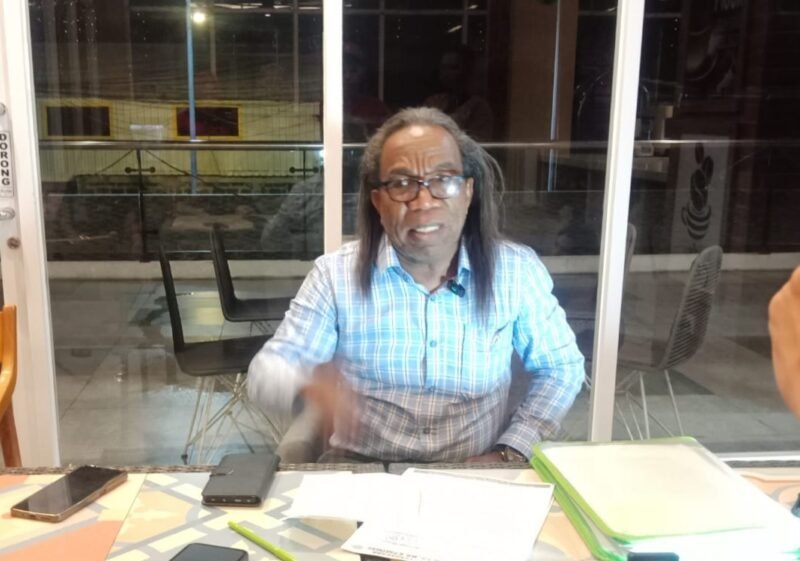 Kuasa hukum warga Tangki 1000 Kota Batam Eduard Kamaleng, S.H, M.H., melaporkan dugaan perusakan kawasan hutan lindung di wilayah Punggur, Jalan Pramuka, Kelurahan Kabil, Kecamatan Nongsa, Kota Batam, Kepulauan Riau. Perusakan hutan tersebut diduga di lakukan perusahaan PT Batamas Indah Permai serta menyeret sejumlah nama pejabat.