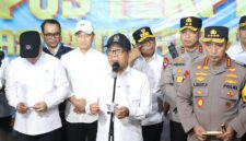 Menteri Koordinator Bidang Pembangunan Manusia dan Kebudayaan (Menko PMK) Pratikno memimpin rapat koordinasi teknis untuk merumuskan strategi penghematan bahan bakar minyak (BBM) di sektor pembangunan manusia dan kebudayaan, Senin (16/3).