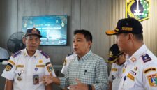 Menteri Koordinator Bidang Infrastruktur dan Pembangunan Kewilayahan, Agus Harimurti Yudhoyono, melepas keberangkatan peserta Mudik Bersama Kementerian Koordinator Infrastruktur menjelang Idul Fitri 1447 Hijriah.