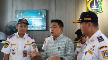 Menteri Koordinator Bidang Infrastruktur dan Pembangunan Kewilayahan, Agus Harimurti Yudhoyono, melepas keberangkatan peserta Mudik Bersama Kementerian Koordinator Infrastruktur menjelang Idul Fitri 1447 Hijriah.