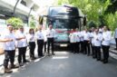 Menteri Koordinator Bidang Infrastruktur dan Pembangunan Kewilayahan, Agus Harimurti Yudhoyono, melepas keberangkatan peserta program Mudik Bersama Kementerian Koordinator Bidang Infrastruktur dan Pembangunan Kewilayahan (Kemenko Infra) menjelang Hari Raya Idul Fitri 1447 Hijriah, Senin (16/3).