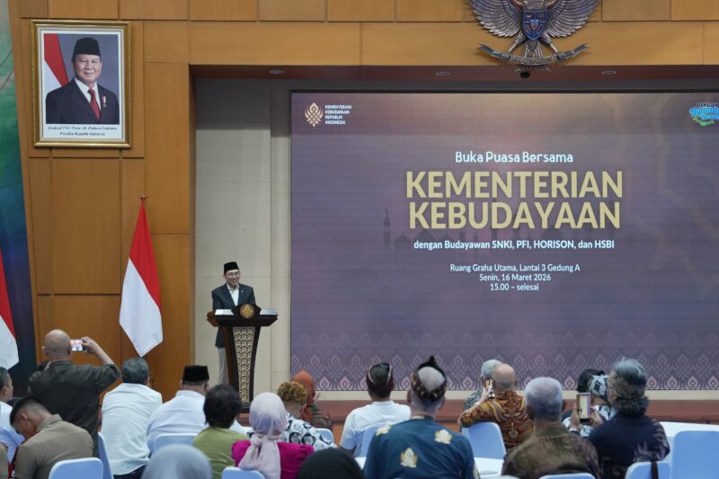 Kementerian Kebudayaan menggelar silaturahmi dan buka puasa bersama sejumlah organisasi budaya sebagai upaya memperkuat kolaborasi dan sinergi dalam memajukan kebudayaan nasional. Kegiatan ini berlangsung di Graha Utama Kementerian Kebudayaan, Jakarta, Kamis (19/3).