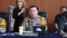 Menjelang akhir bulan suci Ramadhan 1447 H, Polres Metro Jakarta Pusat berhasil mengungkap peredaran narkotika jenis sabu seberat 26,7 kilogram dari jaringan lintas daerah Medan–Jakarta. Pengungkapan ini menjadi bukti nyata komitmen Polri dalam memberantas peredaran gelap narkotika demi menjaga keamanan dan keselamatan masyarakat.