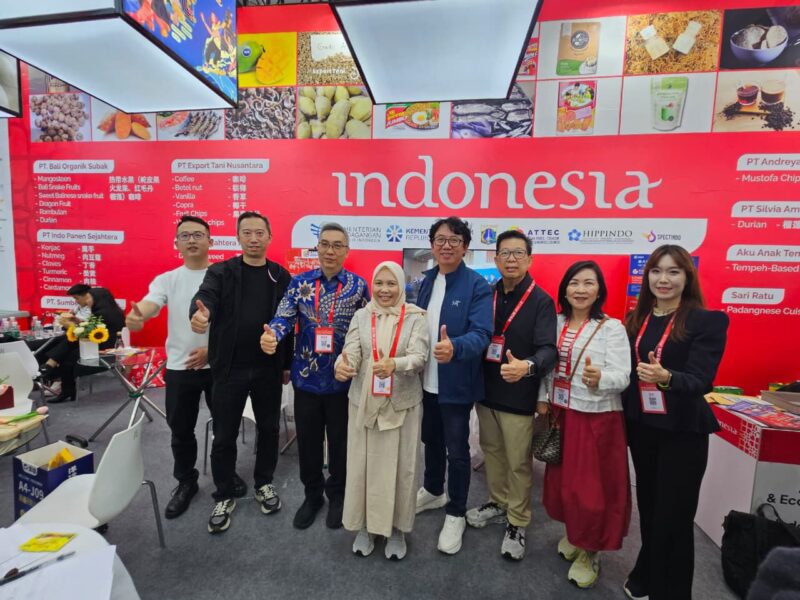 Sebanyak 17 perusahaan Indonesia ambil bagian dalam ajang China Food Trade Fair 2026 yang digelar pada 28–31 Maret 2026 di Wuhan International Expo Center, Tiongkok. Partisipasi ini menjadi bagian dari strategi pemerintah dalam mendorong ekspansi produk pangan nasional ke pasar global.