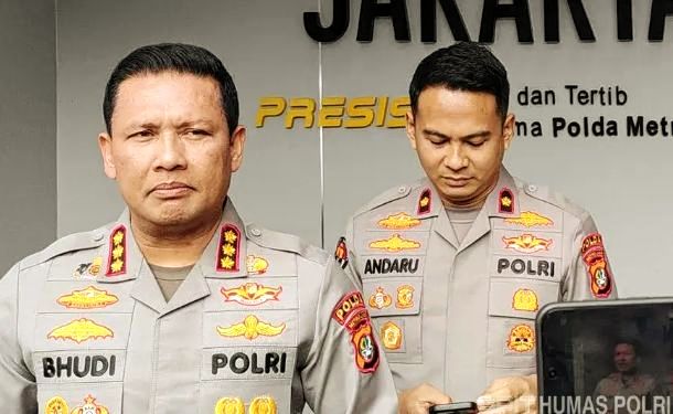Foto: (kiri) Kepala Bidang Hubungan Masyarakat Polda Metro Jaya, Kombes Pol Bhudi Hermanto. (Dok-Humas Polri)