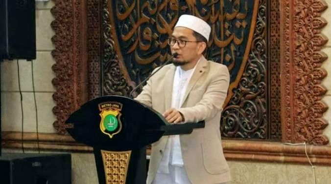 Foto: Ustaz Adi Hidayat hadiri peringatan Nuzulul Qur'an 1447 H yang digelar Polda Metro Jaya. (Dok-Polda Metro Jaya)