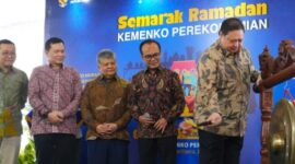 Kementerian Koordinator Bidang Perekonomian menggelar kegiatan Semarak Ramadan yang diisi dengan berbagai kegiatan, mulai dari bazar produk UMKM, sembako murah, hingga lomba bagi pegawai dalam rangka menyambut bulan suci Ramadan.