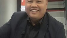 Analis komunikasi politik Hendri Satrio menilai pemerintah Indonesia saat ini tengah berada dalam fase darurat komunikasi publik. Kondisi tersebut dinilai membuat berbagai kebijakan dan pesan strategis pemerintah sulit dipahami oleh masyarakat luas.