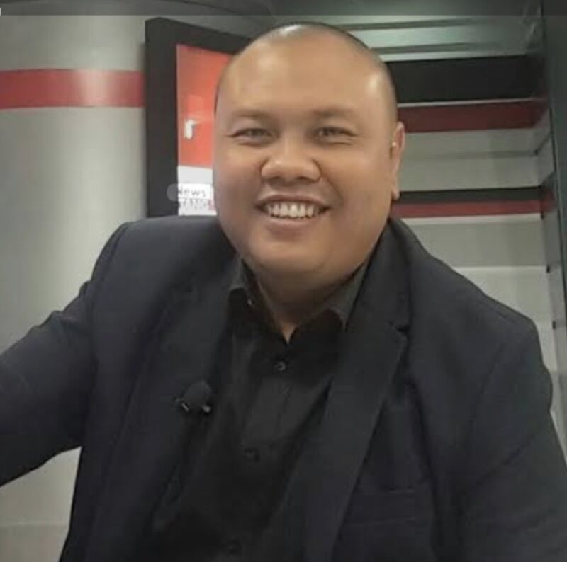 Analis komunikasi politik Hendri Satrio menilai pemerintah Indonesia saat ini tengah berada dalam fase darurat komunikasi publik. Kondisi tersebut dinilai membuat berbagai kebijakan dan pesan strategis pemerintah sulit dipahami oleh masyarakat luas.