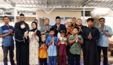 Foto: Manajemen PT Fastco Adidaya Sentosa menggelar kegiatan sosial dan keagamaan di kawasan Pondok Cina, Kota Depok, Jawa Barat. Dalam rangka memperingati Nuzulul Qur’an 1447 Hijriah/2026 Masehi, perusahaan tersebut menyelenggarakan acara santunan bagi anak yatim piatu sekaligus buka puasa bersama masyarakat setempat.
Kegiatan yang berlangsung pada Sabtu (7/3/2026). (Dok-Okj/FN)