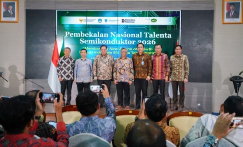 Menteri Koordinator Bidang Perekonomian Airlangga Hartarto menekankan pentingnya pengembangan talenta nasional di sektor semikonduktor sebagai bagian dari transformasi ekonomi berbasis teknologi menuju visi Indonesia Emas 2045.