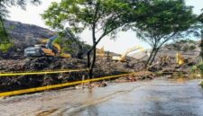 Foto: Suasana proses pencarian korban di lokasi longsor Tempat Pengolahan Sampah Terpadu (TPST) Bantargebang, Kota Bekasi, Senin (9/3/2026). (Dok-Kompas.com/Nurpini Aulia Rapika)