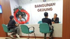 Foto: Keberadaan seorang pria berinisial MM yang disebut-sebut berprofesi sebagai wartawan memicu tanda tanya di lingkungan Suku Dinas Cipta Karya, Tata Ruang, dan Pertanahan (CITATA) Jakarta Barat. (Dok-Istimewa)