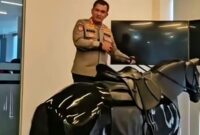 Foto: Tangkapan layar Video viral yang diunggah oleh Kasubdit Cakkal Ditpolsatwa Korsabhara Baharkam Polri, Gatot Aris Purbaya, melalui akun Instagram pribadinya. (Dok-Istimewa)