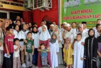 Foto: Semangat berbagi di bulan suci Ramadhan 1447 Hijriah/2026 Masehi terus ditunjukkan berbagai elemen masyarakat. Salah satunya dilakukan oleh Gabungan Wartawan Indonesia (GWI) melalui Dewan Pimpinan Daerah (DPD) Provinsi Banten yang menggelar kegiatan sosial berupa pembagian takjil dan santunan bagi anak yatim. (Dok-Istimewa)