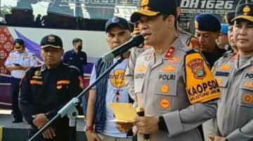 Foto: Kapolda Metro Jaya, Irjen Pol. Asep Edi Suheri saat melakukan peninjauan kesiapan pengamanan di Terminal Kampung Pulogebang, Jakarta Timur, Sabtu (14/3/2026). (Dok-Istimewa)