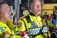 Foto: Kombes Pol. Komarudin Dirlantas Polda Metro Jaya di Bundaran HI, Jumat dini hari (20/3/2026). (Dok-suarasurabaya.net/Lea Citra Santi Baneza)