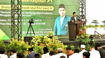 Foto: Momentum Hari Raya Idul Fitri 1447 Hijriah dimanfaatkan masyarakat untuk mempererat tali silaturahmi melalui pelaksanaan Shalat Id berjamaah di kawasan PT Pembangunan Jaya Ancol Tbk. (Dok-Istimewa)